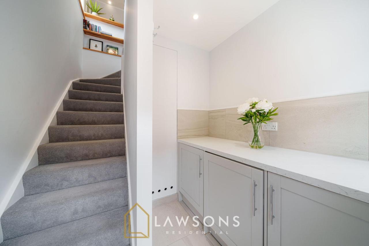 Loft Living By Lawsons With Parking Daire Windsor Dış mekan fotoğraf