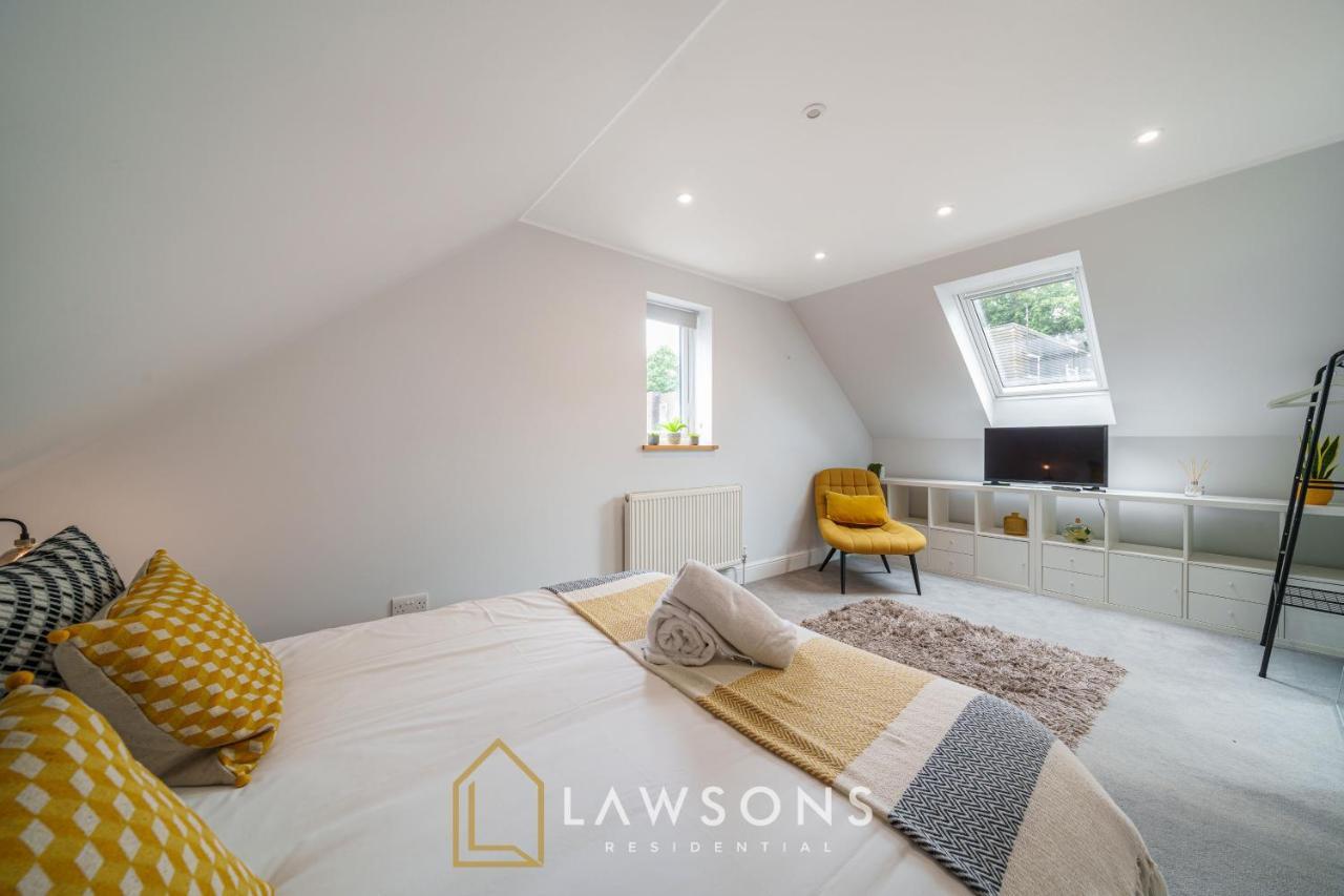 Loft Living By Lawsons With Parking Daire Windsor Dış mekan fotoğraf